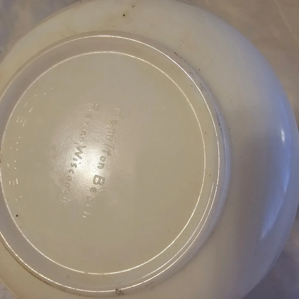 Hamilton Beach White Mixing Bowl Vintage Kitchenware Racine Wisconsin‎
